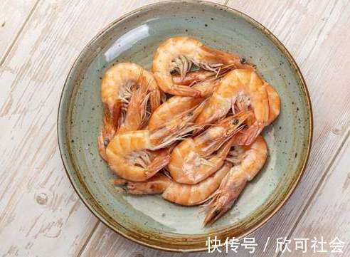 鲜虾|鲜虾,我家从不用水煮,渔民教我做法,虾肉原汁原味,鲜味不流失