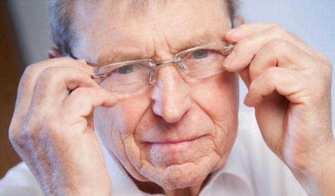 视力|男性出现以下“丑态”,表示“衰老”以近身,望及时纠正