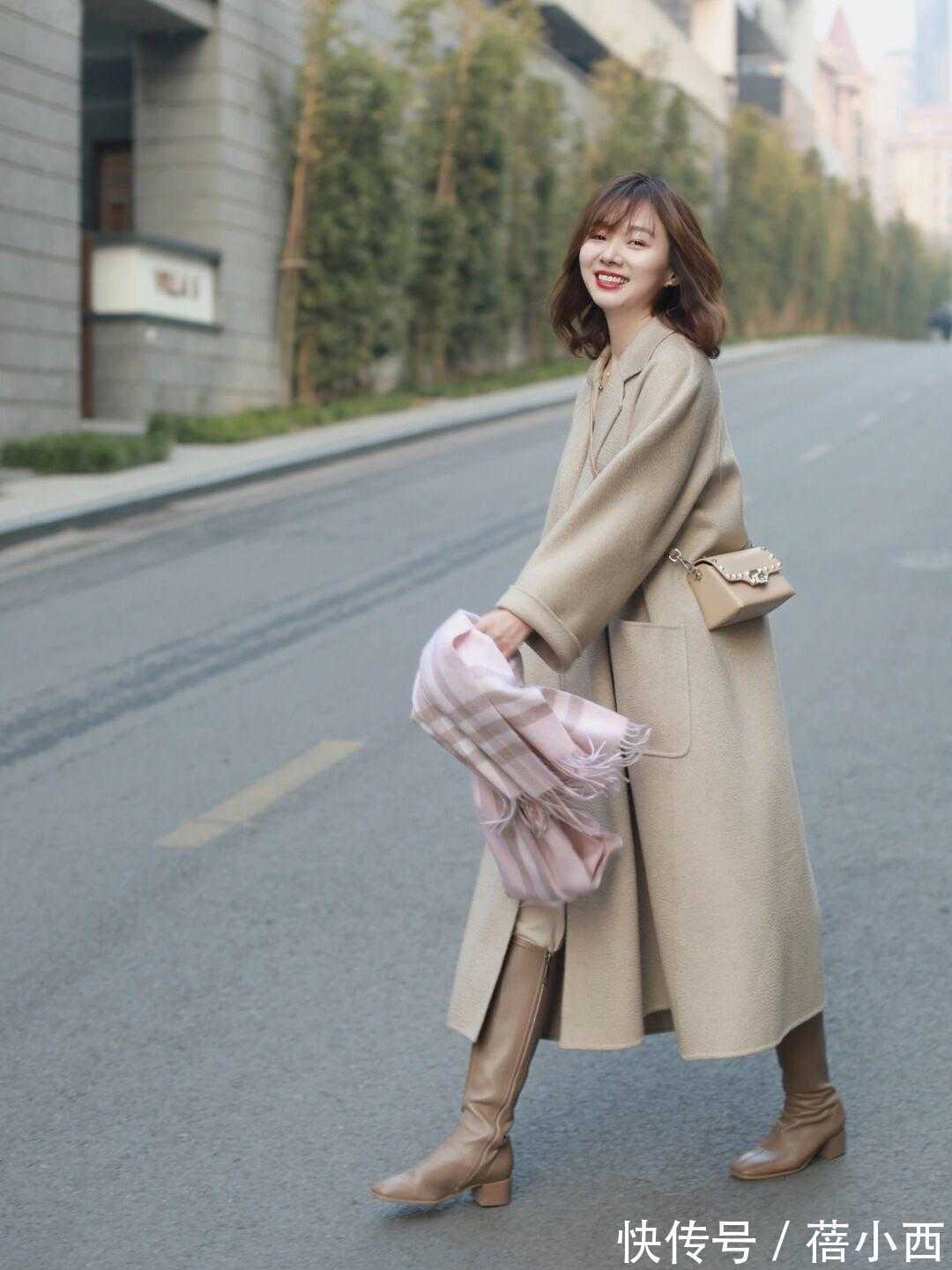 小白靴 马丁靴早已过时了!时髦的女人都穿这“3双”鞋子,显高还显气质