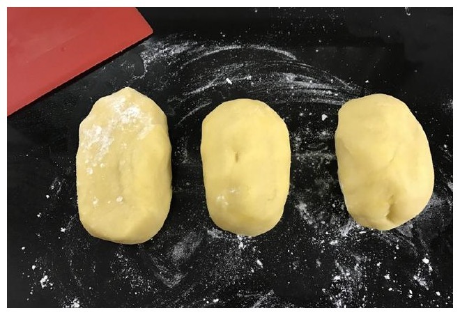 烘焙新手都能做的小甜点,揉一揉就好,酥松香甜,一口一个好过瘾