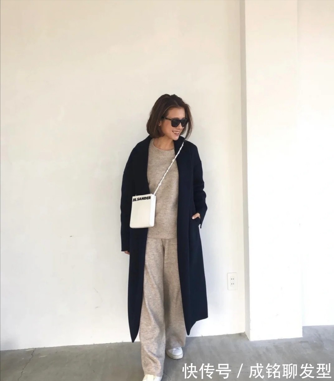 减龄|越简单越高级,女人过了四十就别穿得太花哨,这几种搭配洋气减龄