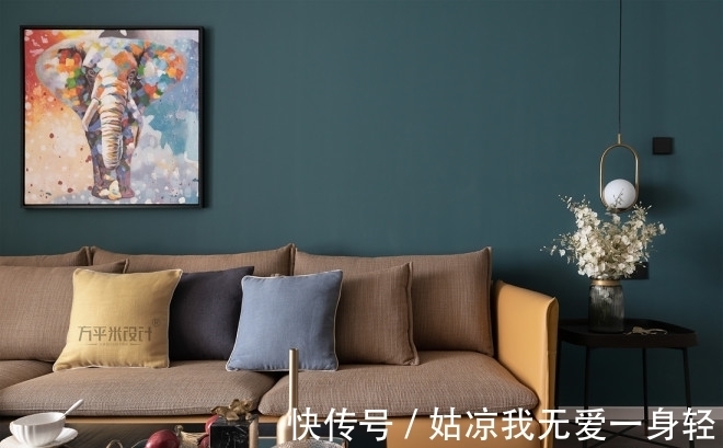 墨绿现代风，让家变得更温暖|| 过道