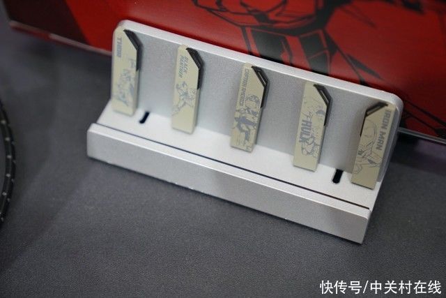 配色|机械师CJ展台首日体验 要素过多请做好准备