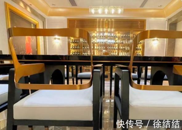 羽毛球|林丹豪华别墅落成,花园放300万豪车!网友期待他和谢杏芳生二胎
