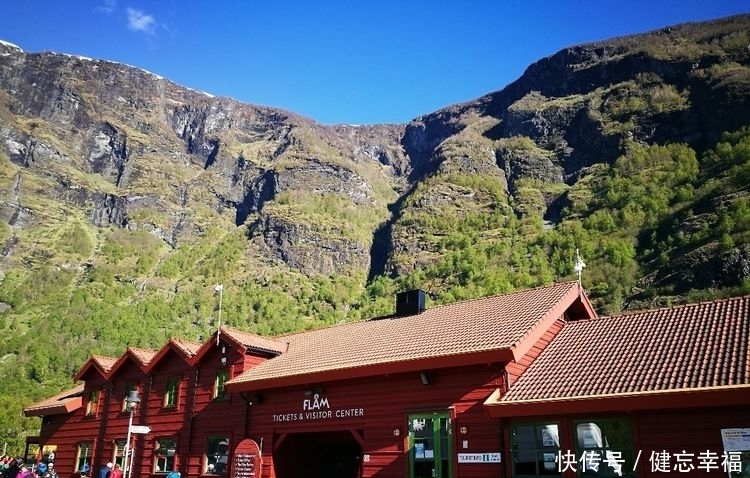 世界上最|雪山“高铁”，峡湾船行，美到窒息