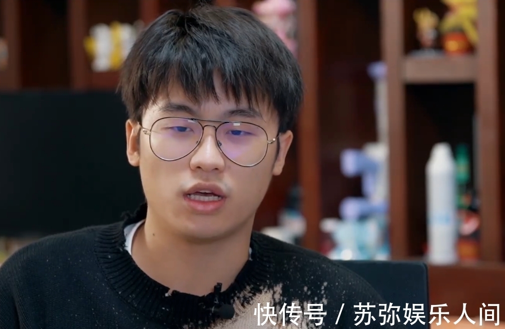GK纪录片让粉丝泪流满面,德服左耳听力弱,姐姐是残疾人,太心酸