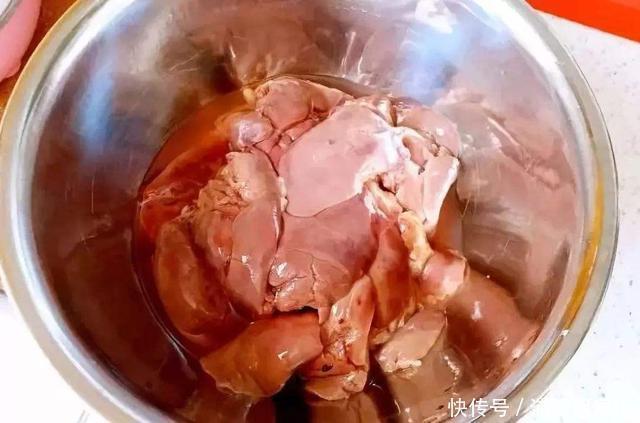 螃蟹|地笼里面放这些饵,泥鳅、螃蟹捞到手发软