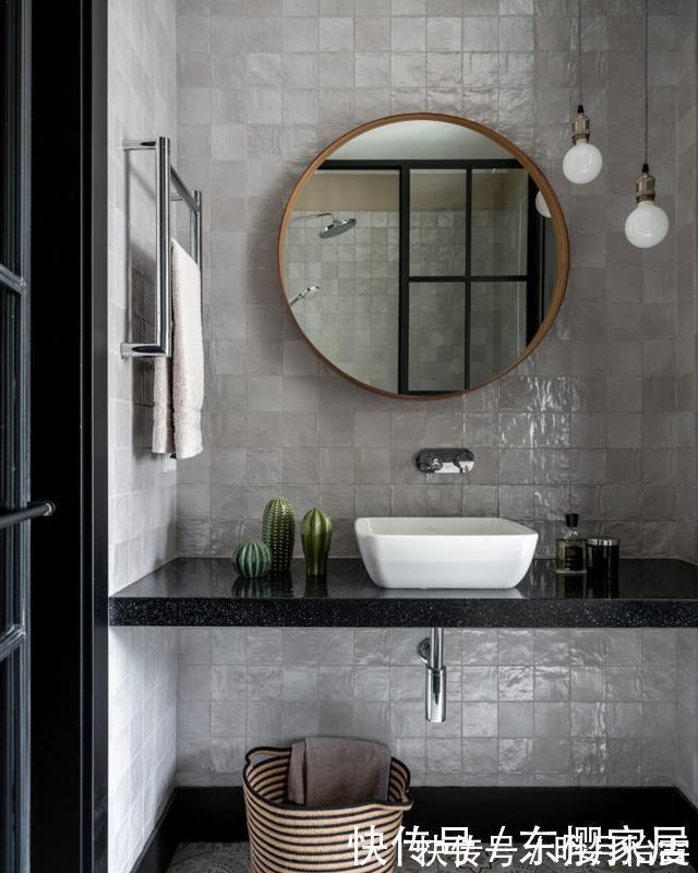 小房子|一个人独居52平,不在乎小,安静舒适就好,卧室不到8㎡塞间书房