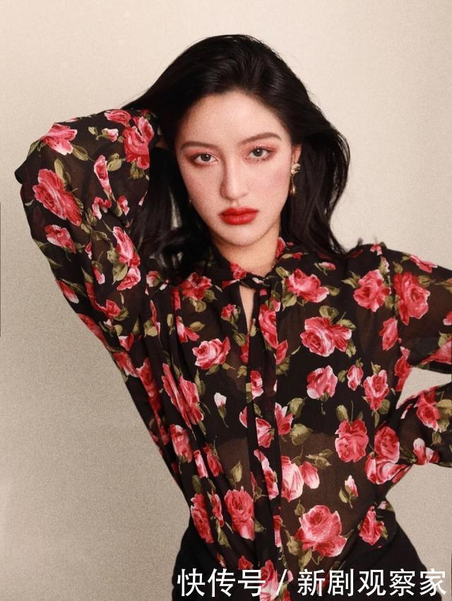 新年换个风格,这个“冰糖山楂妆”复古惊艳,过年超适合