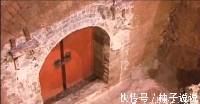 运气|运气最好古墓!盗墓贼挖了15米放弃,其实距墓10吨的宝物仅5厘米!