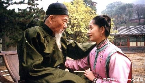 家喻户晓|她是李鸿章次女,22岁时被嫁给40岁三婚老男人,孙女家喻户晓