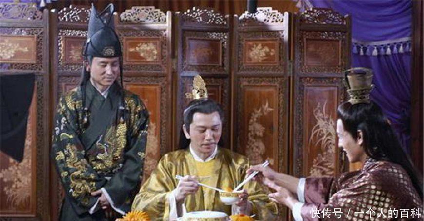 剩饭|皇帝其实吃的都是剩菜剩饭,没想到他才是最悲惨的,从小饿到大!