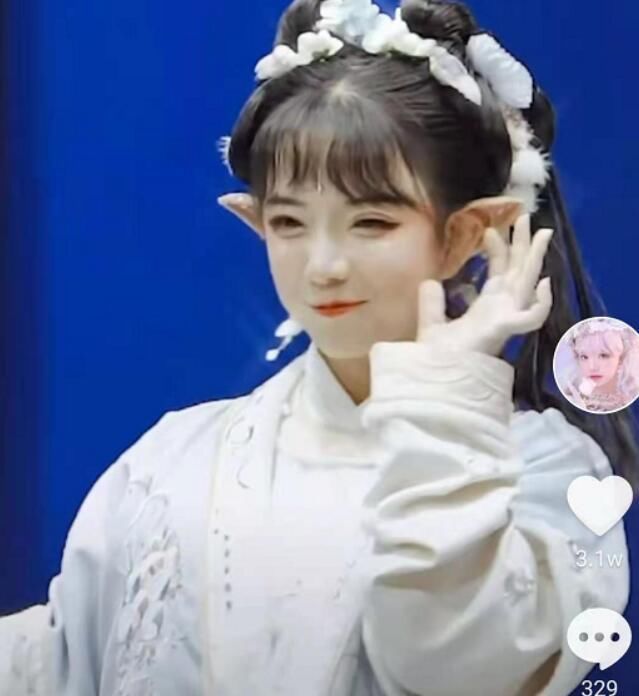 传统文化|王奕萌穿汉服可爱迷人,却因头上装饰被群嘲,不尊重传统文化