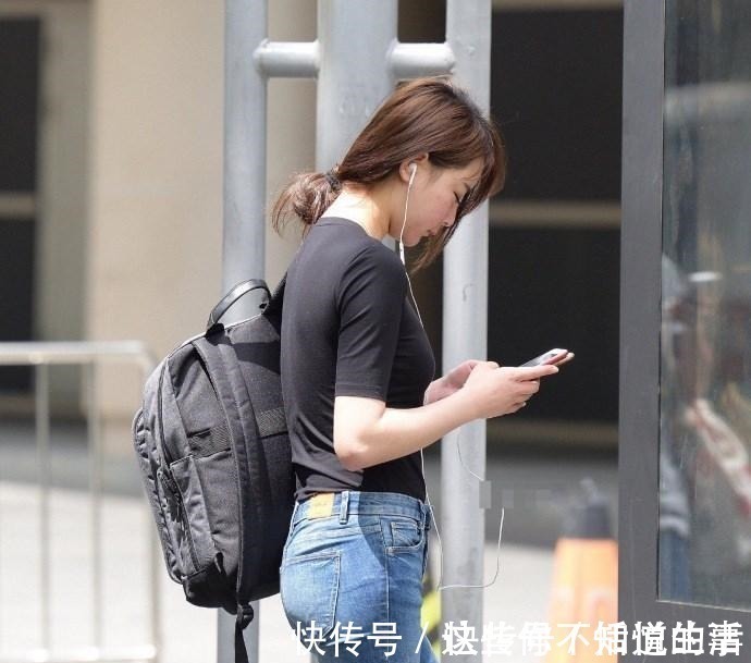 打扮|喜欢简单的姑娘用裤子来打扮自己, 做一位低调的姑娘!