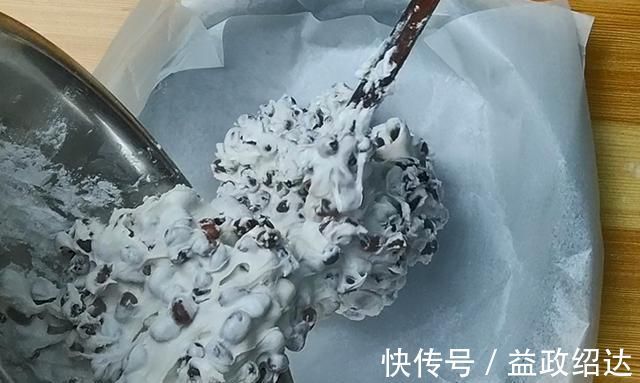 红豆糯米糕|红豆糯米糕的简单做法,软糯香甜,营养好吃,老少皆宜的家中美食
