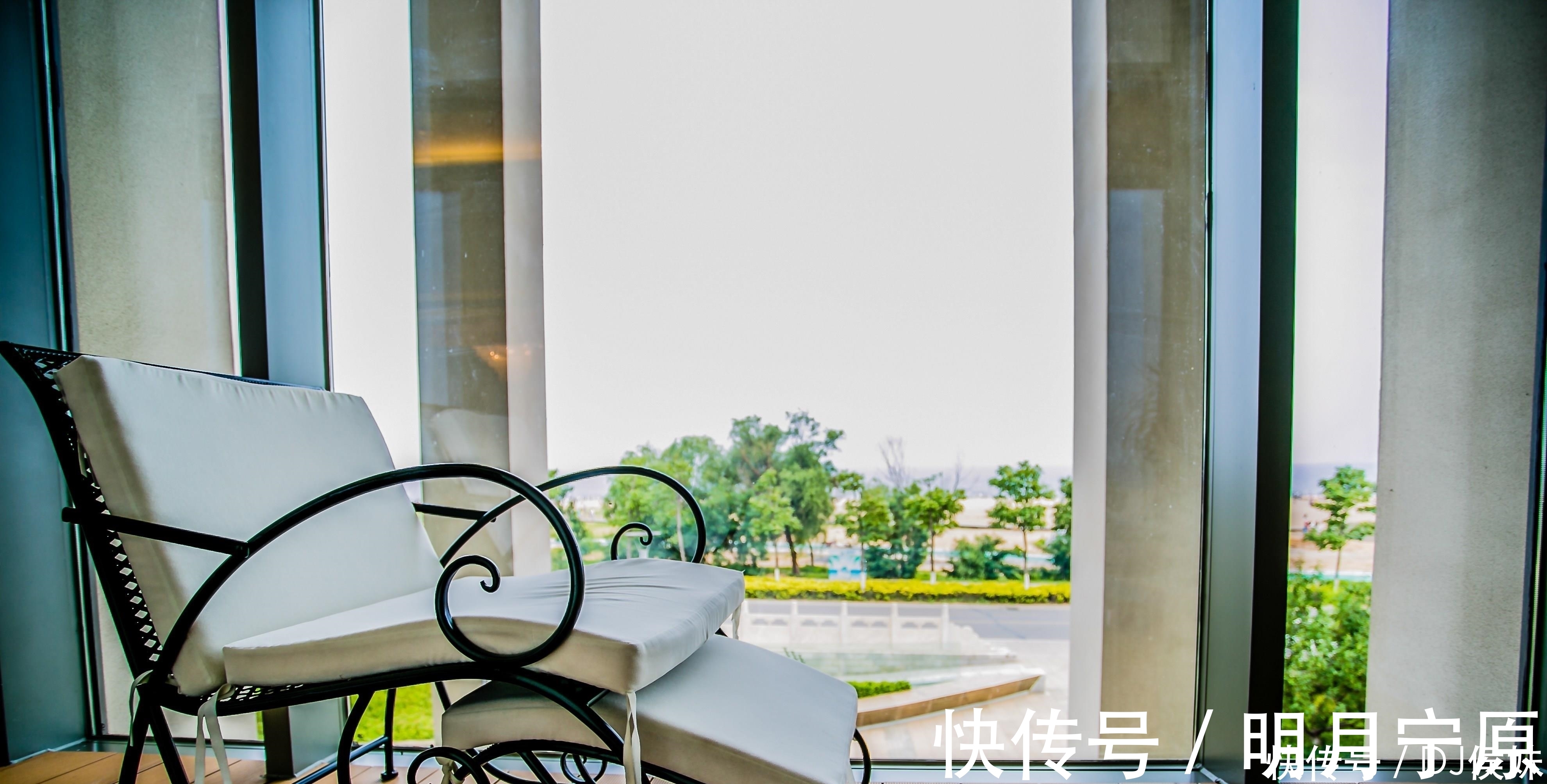 邻居|邻居家封闭式阳台好看极了,后悔装封闭的了费钱又打扫麻烦