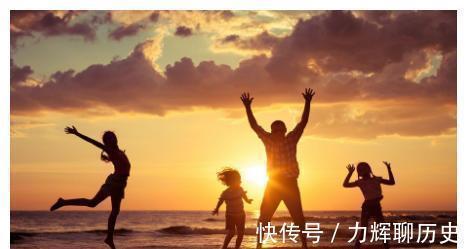 走过花开的石林|阻碍孩子长高的3个坏习惯,占2个以上,孩子的身高发育将大受影