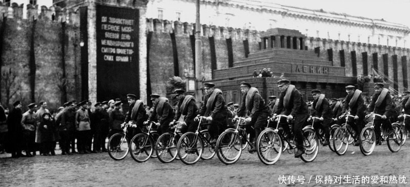 劳动节|从20年代到80年代,老照片里的苏联劳动节,很经典