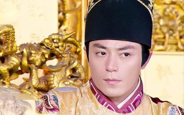 勤杂工|勤杂工看守一漂亮女贼一整夜,反复写4个字再烧掉,后成为宰相