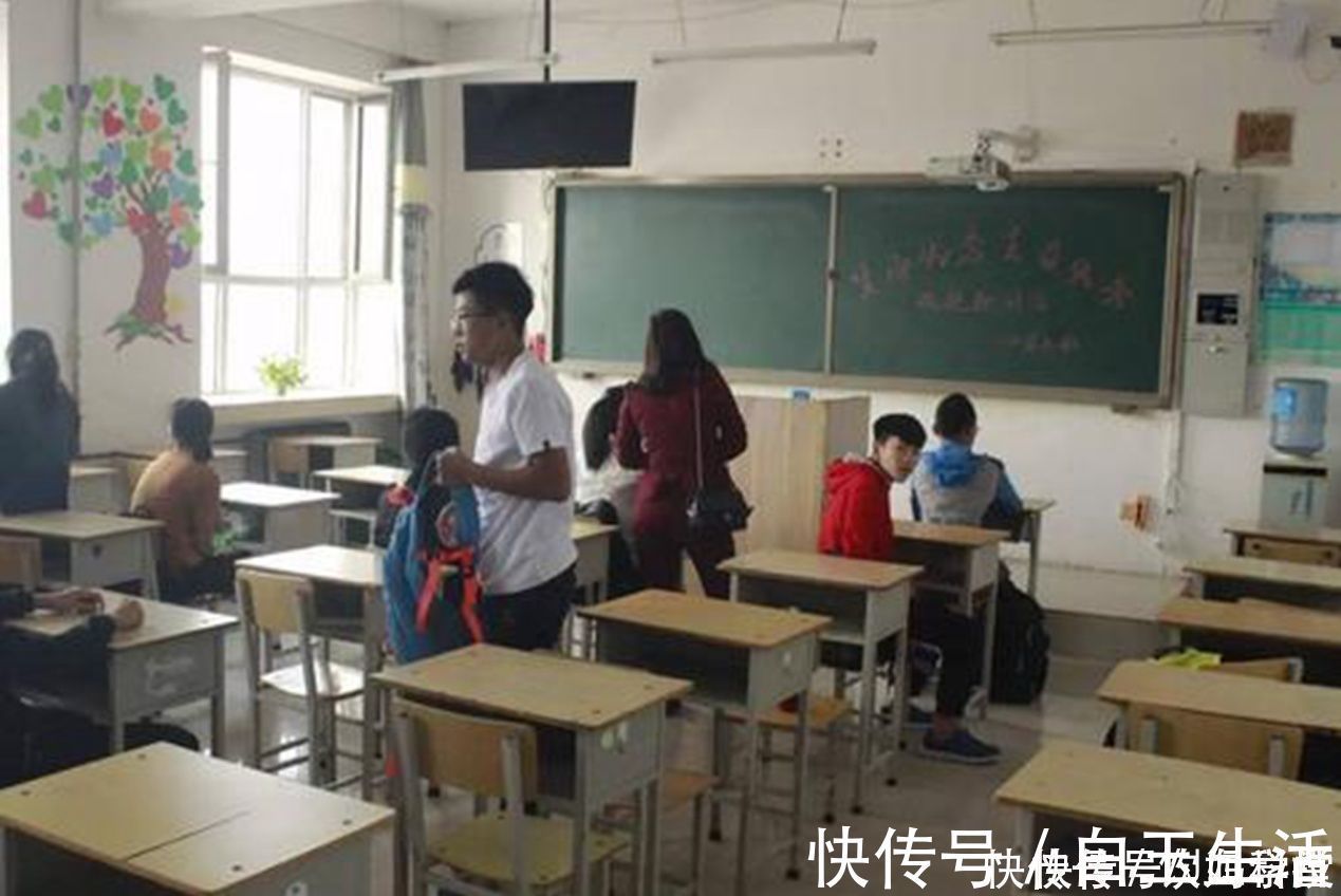 老师|开学孩子坐哪里最好？资深老师告诉大家：“学霸区”是这样的