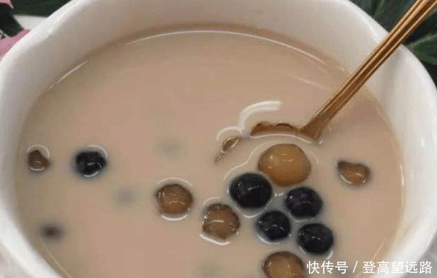 网红店里的珍珠奶茶,原来在家自己也能做,居然比奶茶店还好喝!