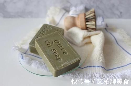 老年人|挠破皮也解决不了的老年人皮肤瘙痒，这几个方面您注意了吗？