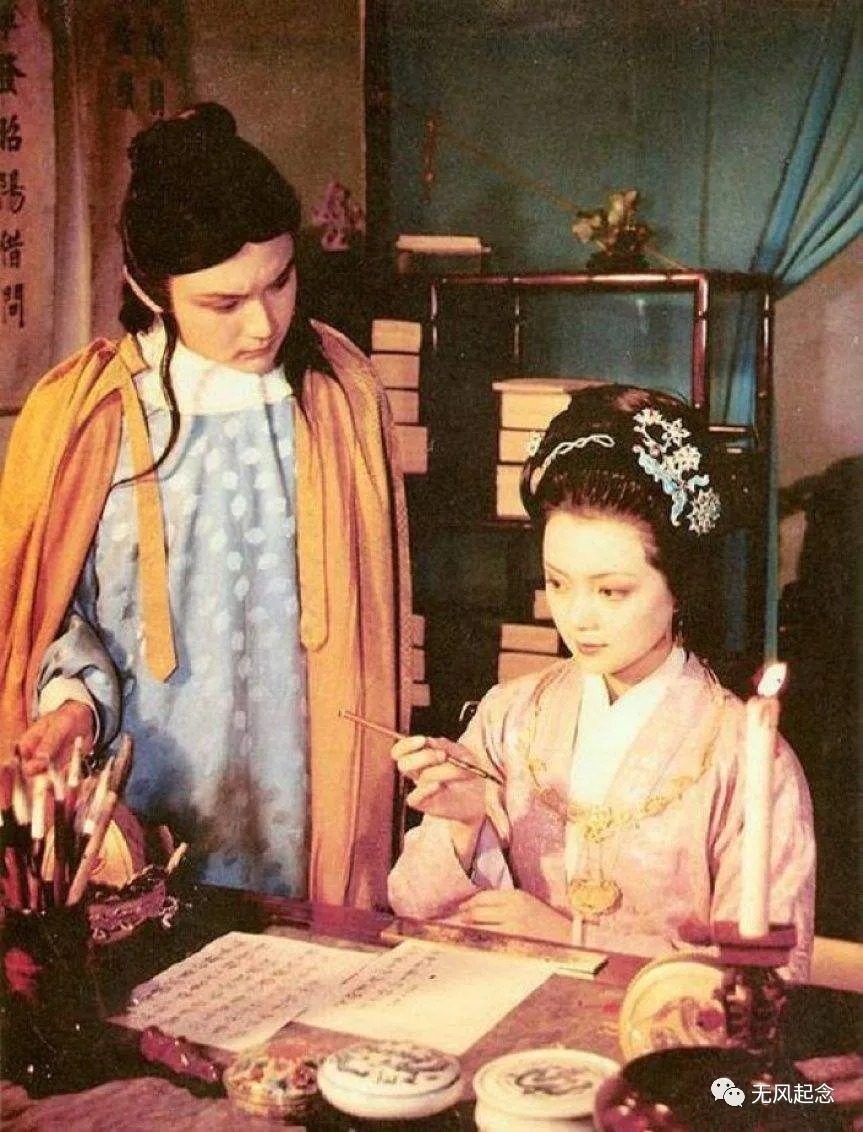 吴世昌$宝玉让黛玉喝合欢花酒,为何宝钗跟着也要喝?琢磨后竟是百般滋味