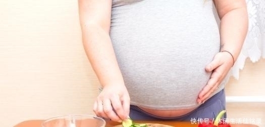 90后|90后孕妈一胎生俩娃,家人高兴迎接双胞胎,医生竟然说不是双胞胎