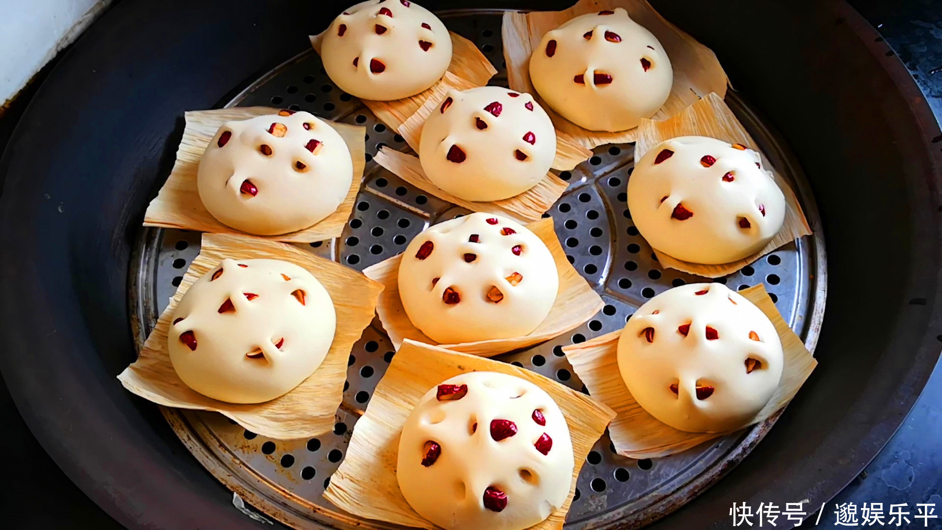 炸馒头片时,直接下锅炸就废了,如此做,既简单又香脆,还不费油