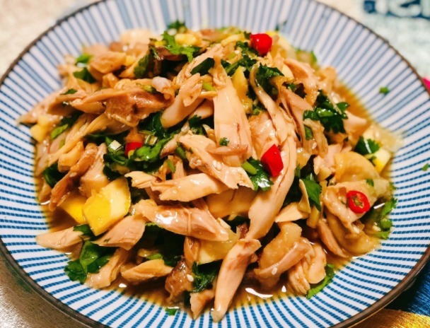 天热吃它刚合适,胜过大鱼大肉,不煎不炒酸辣解馋,好吃过瘾!