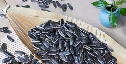 增强体质|女性害怕老太快，推荐常吃3种食物，美容养生，增强体质！