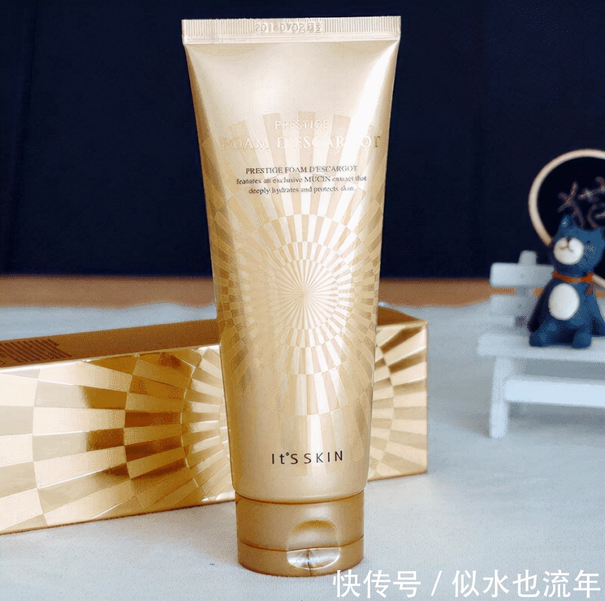 雅诗兰黛 这些洗面奶有效卸掉淡妆,轻松带走彩妆残余,让你的皮肤越变越好