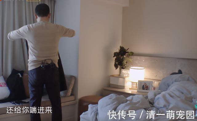 霸道總裁|蔣勤勤家小地板還臟亂,秦海璐家大又干凈,幸福背后是老公的差距