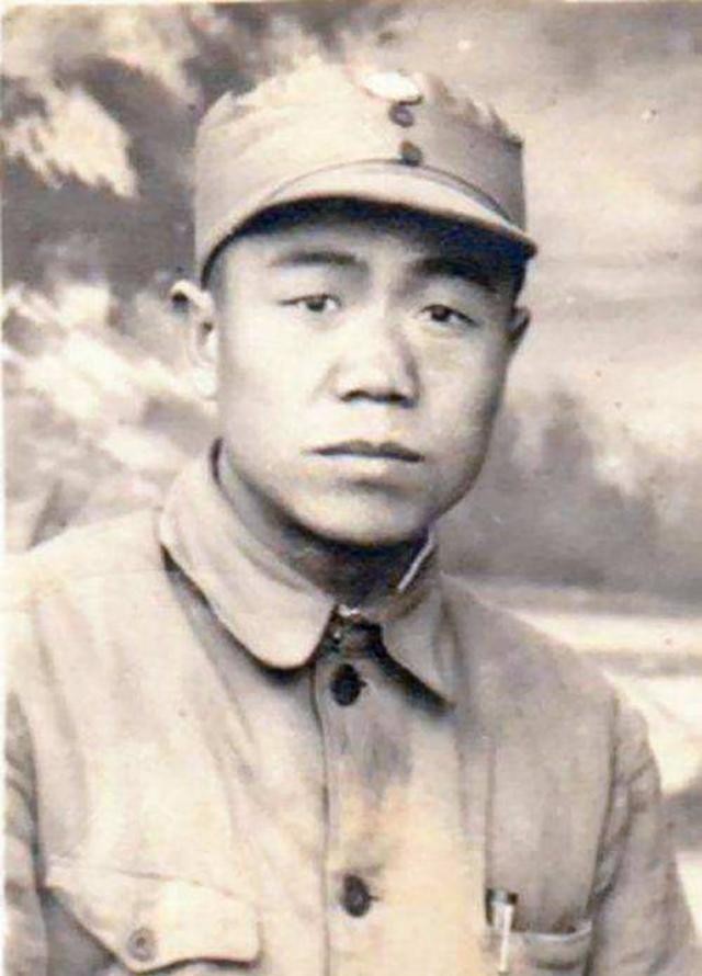 部队|除夕夜：身患癌症的聂凤智出现幻觉，执意下床穿军装要去部队集合