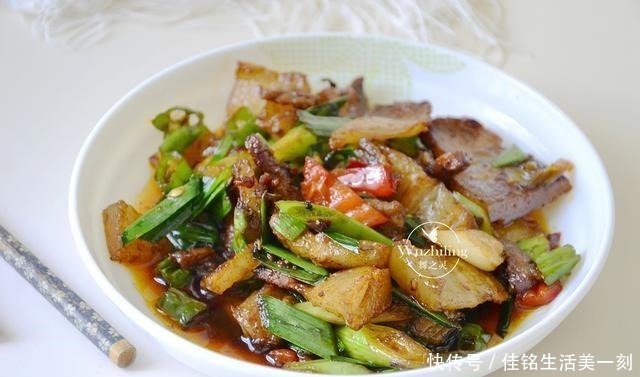 8月遇到此菜,我从不还价,每次买一斤,炒着吃最香