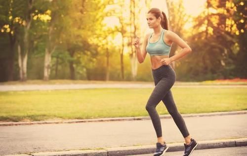 肌肉|坚持2个月,每天跑步45分钟,为什么肉变软了人没瘦?方向错了