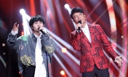 《我们的歌2》斥巨资邀请Hebe主持人林海霸气回应,透露首位嘉宾