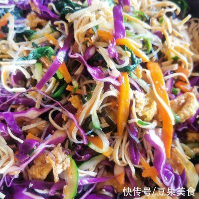 菠菜|低卡大拌菜（减脂期也）比补药营养，却不要钱