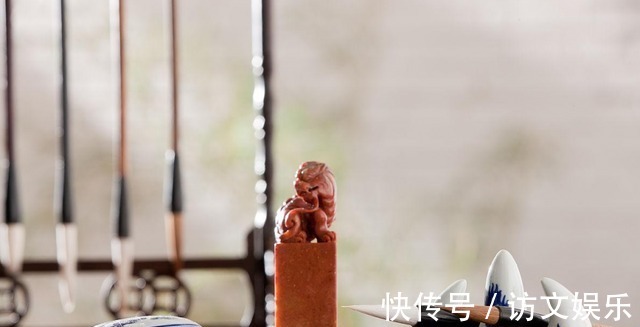 天命论@俗话说“低眉财不进,连眉富不亲”,是什么意思?有没有道理?