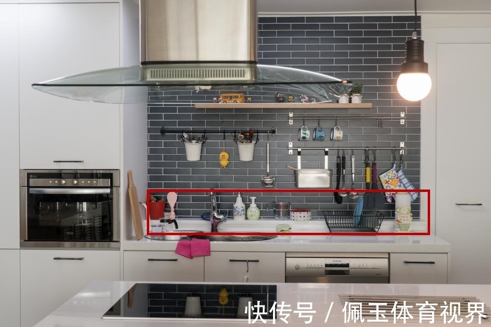 碗碟|定制橱柜台面60公分,我跟邻居学一招,台面加宽20cm,好用到犯规