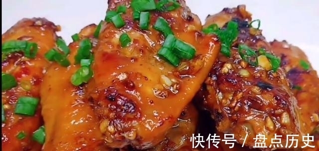手指|这样做的蒜香鸡翅,老婆吃到吮手指,直呼太香没吃够