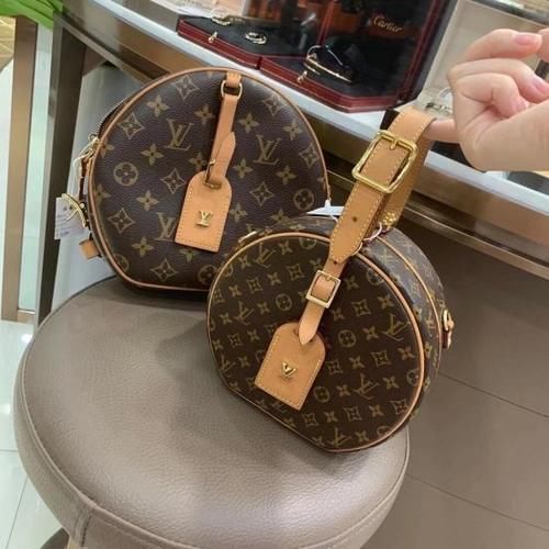 包包 二手LV包包回收为什么那么多人都爱LV圆饼包