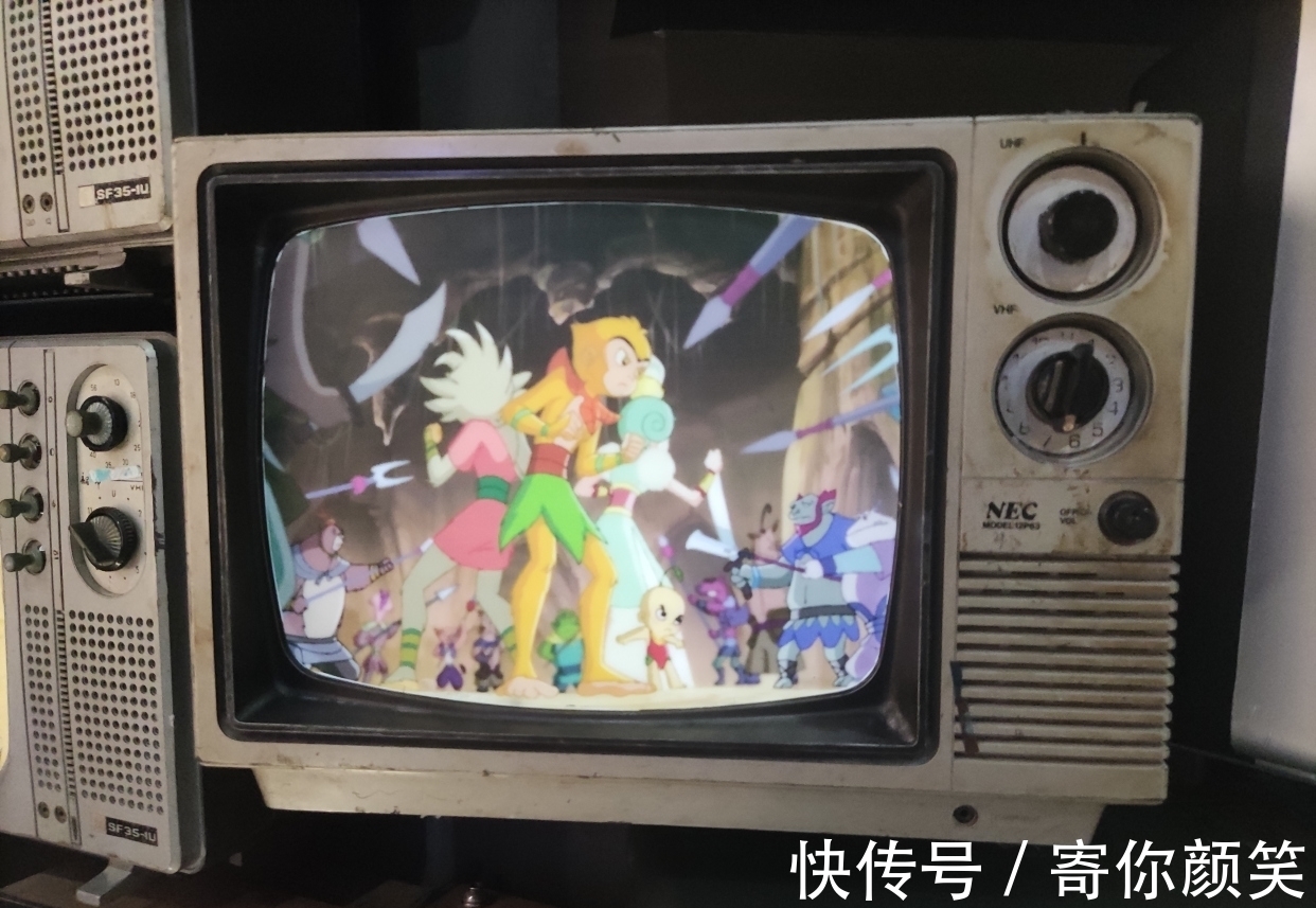 中国动漫|在中国动漫博物馆遇见老式电视机,你家里曾经拥有过吗?