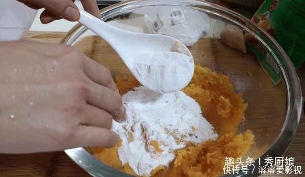 美食|秋天要多吃红薯,教你个新做法,不煮不蒸不熬粥,比吃红烧肉还香