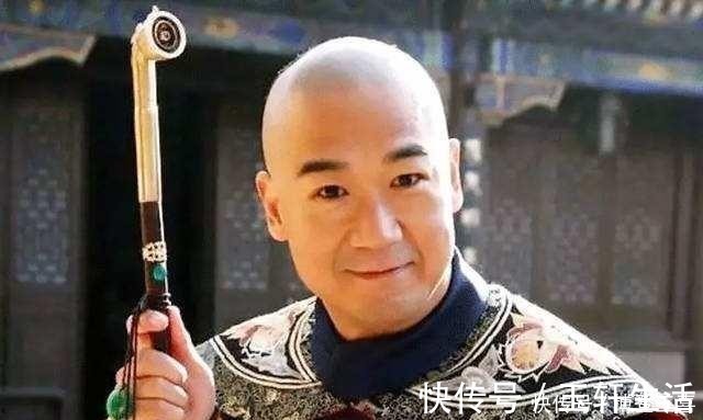 和?$考古队挖出纪晓岚墓,看到墓中七具白骨,揭露了他不为人知的一面