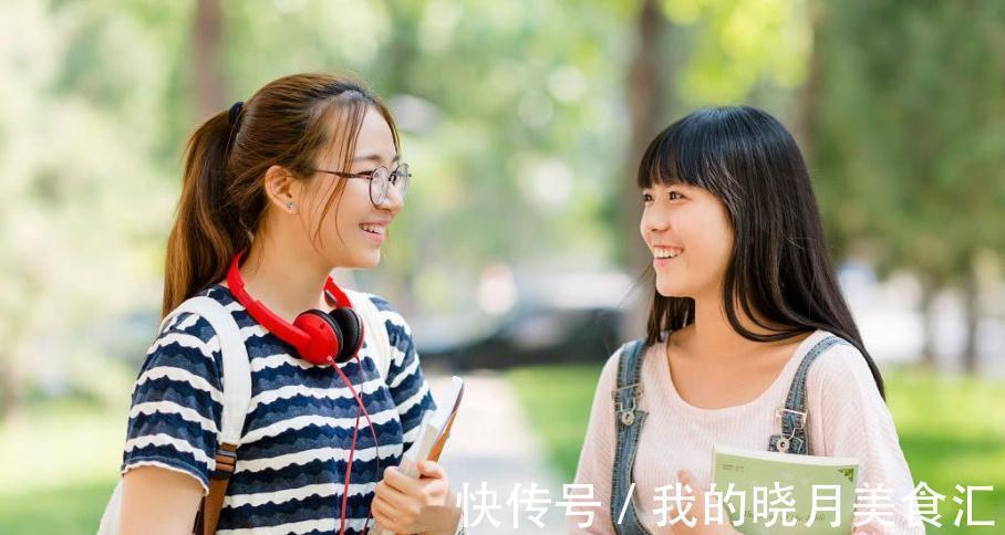 大学生|“小螃蟹没钳了”,大学生要生活费花样百出,父母的回复很机智