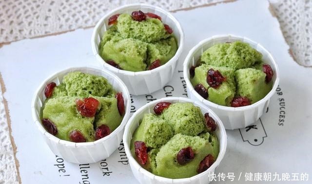 最近孩子迷上这早餐,松软香甜,搅一搅,蒸熟就能吃,好吃不上火