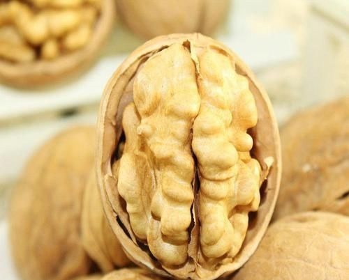 紫菜|雌激素“快干枯”的女人,身体有什么迹象?6种食物不妨多吃一点