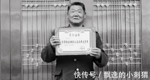 文学奖$老农仿《咏鹅》写下《咏鸡》,全诗仅18字,却斩获国家级文学奖