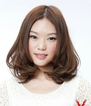 短发|剪对发型很关键,圆脸妹子别留这四种发型,没气质还显脸大!